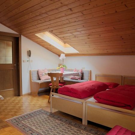 Holiday Apartments Costanzi Ортизеи Экстерьер фото