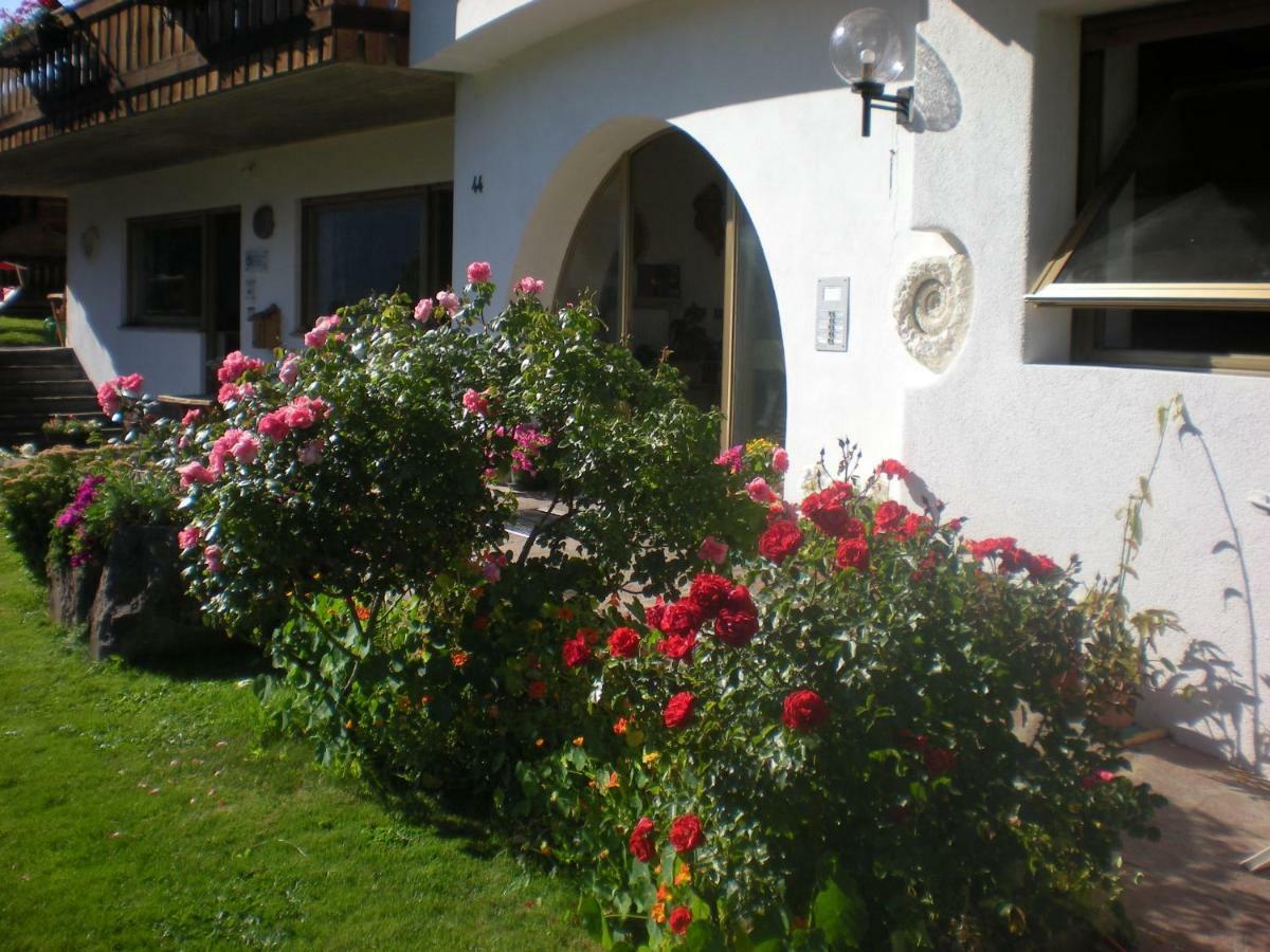 Holiday Apartments Costanzi Ортизеи Экстерьер фото