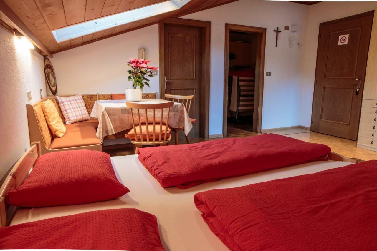 Holiday Apartments Costanzi Ортизеи Экстерьер фото