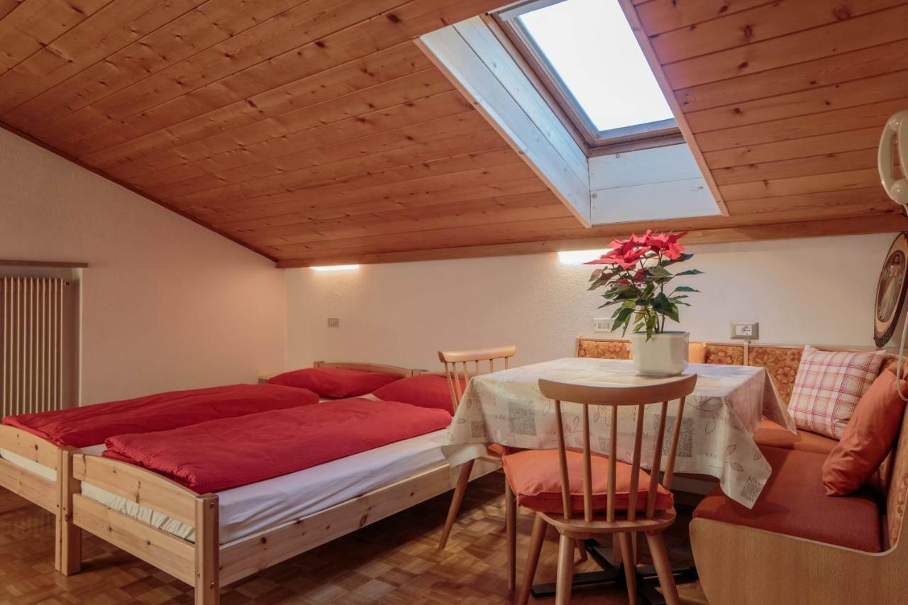 Holiday Apartments Costanzi Ортизеи Экстерьер фото