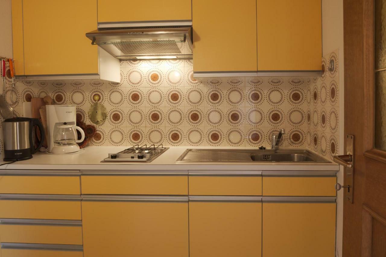 Holiday Apartments Costanzi Ортизеи Экстерьер фото